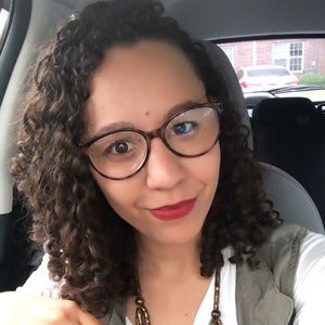 Meet your Posher, Saira